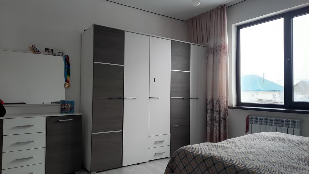 Спальный гарнитур