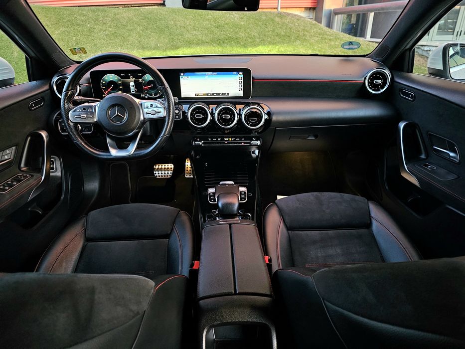 Mercedes-Benz A180 AMG  2021  1.3 Benzină  136 CP/Full/Rate / Variante