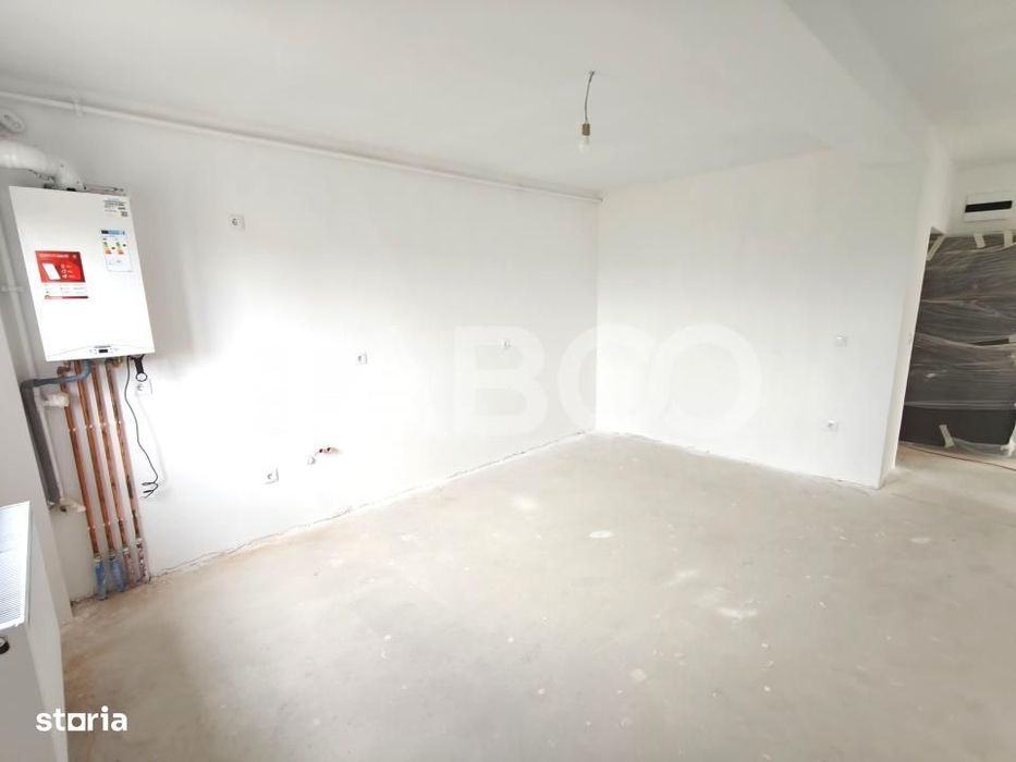 Apartament intabulat 3 camere balcon - etaj 1 - parcare - Comision 0