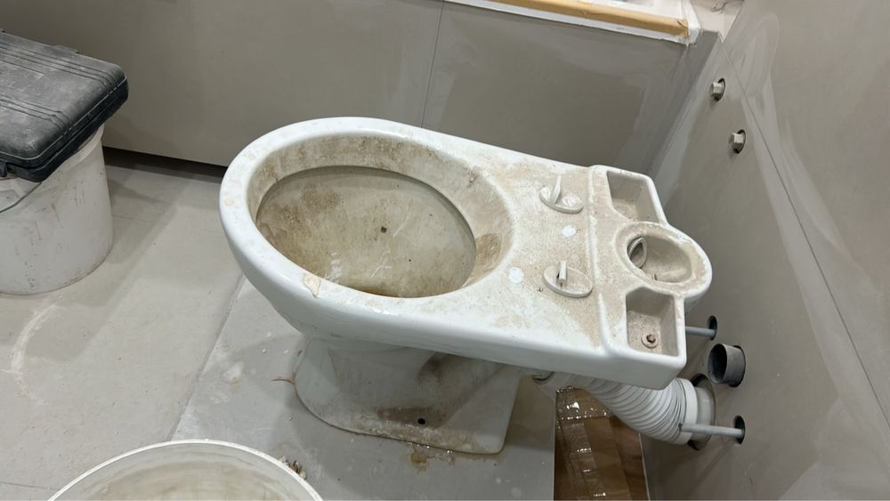 Унитаз для ремонта