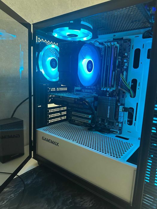 Продам Системный Блок Corei7