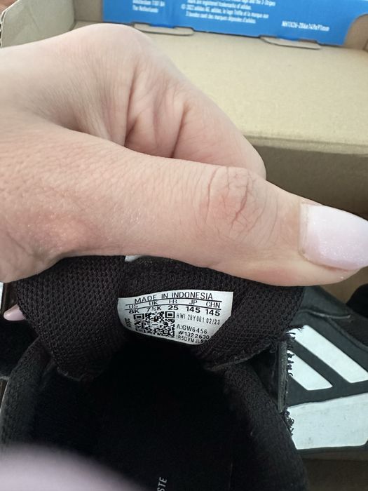 Маратонки Adidas 25н