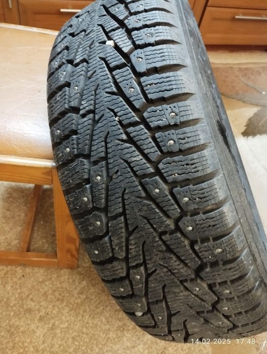 Комплект шипованных шин с дисками