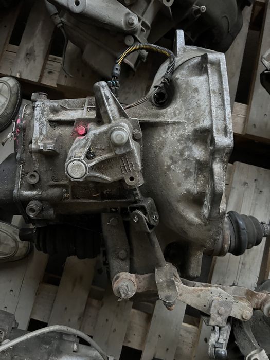 Каробка Гольф 3 Опел Ауди Бешка Пассат