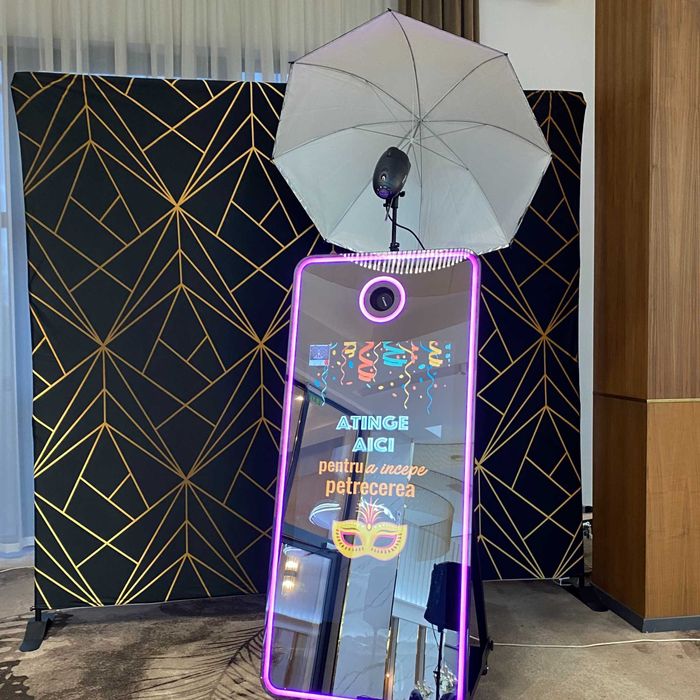 Oglindă Foto Magică & Cabină Foto - Închirieri pentru Nunți/Evenimente