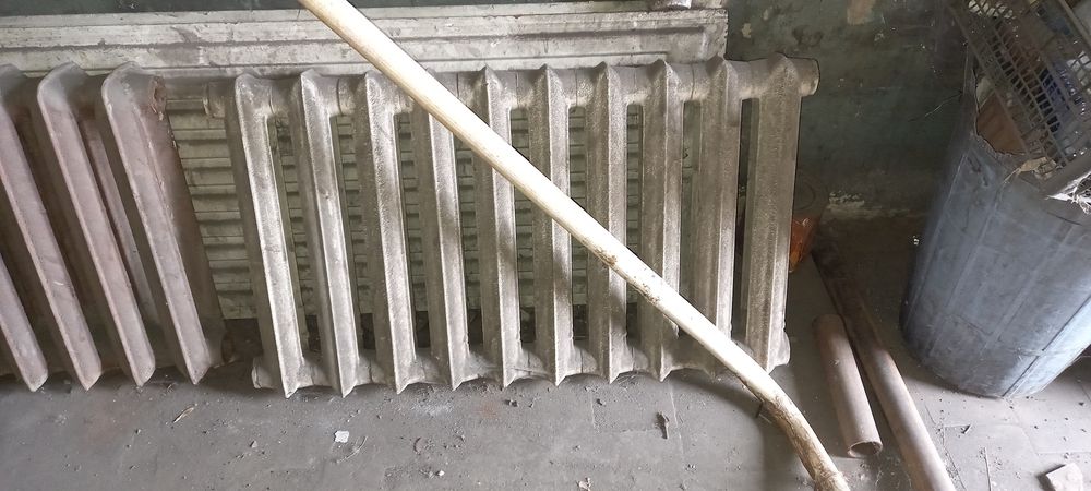 Продам боторей чугуные