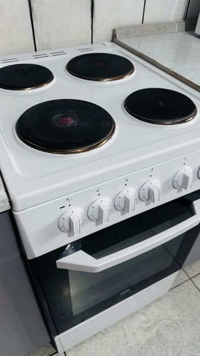 Продам электроплиту