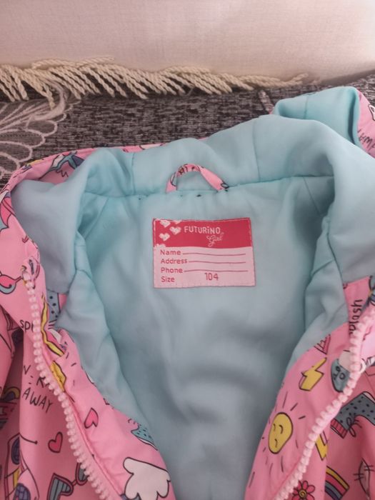 Куртка на теплую весну для девочки