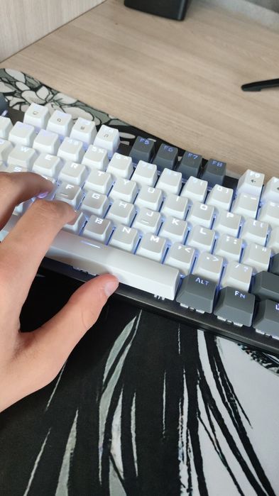 Клавиатура механическая