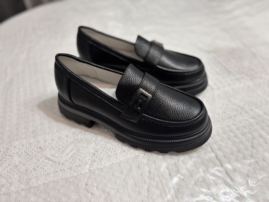 Продам туфли кожанные новые