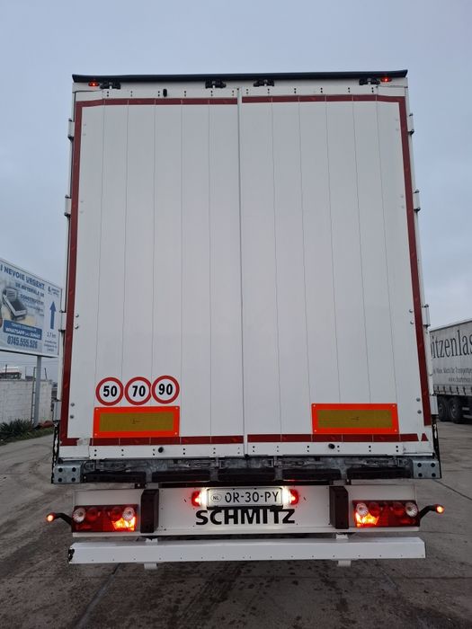 Semiremorca Schmitz Standard Dubă  Box  Container izoterma Anul  2019