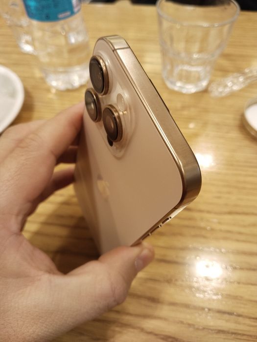 Продаю Iphone 16 pro max