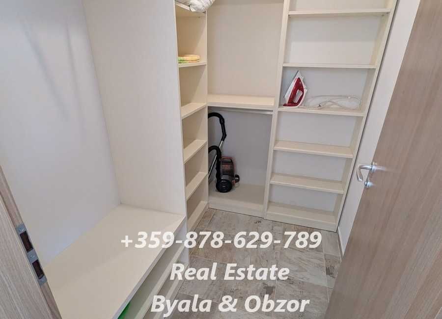 Продава се Тристаен апартамент в Бяла - 105 кв.м за 1158 €/кв.м - Снимка #17