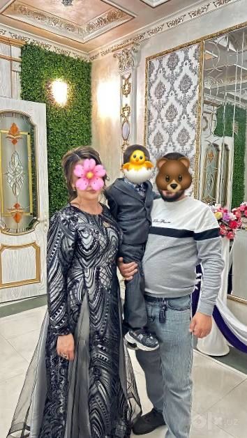 Вечерний кўйлак сотилади.
