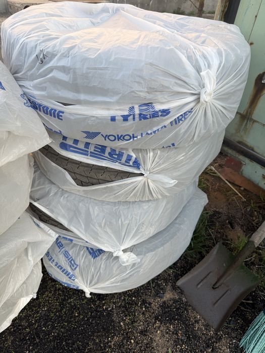 Продам Резину 265/70/17