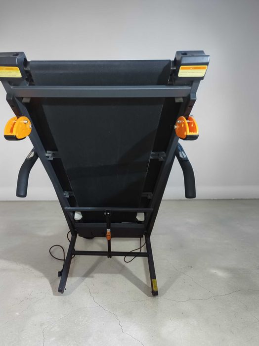 Продам беговую дорожку