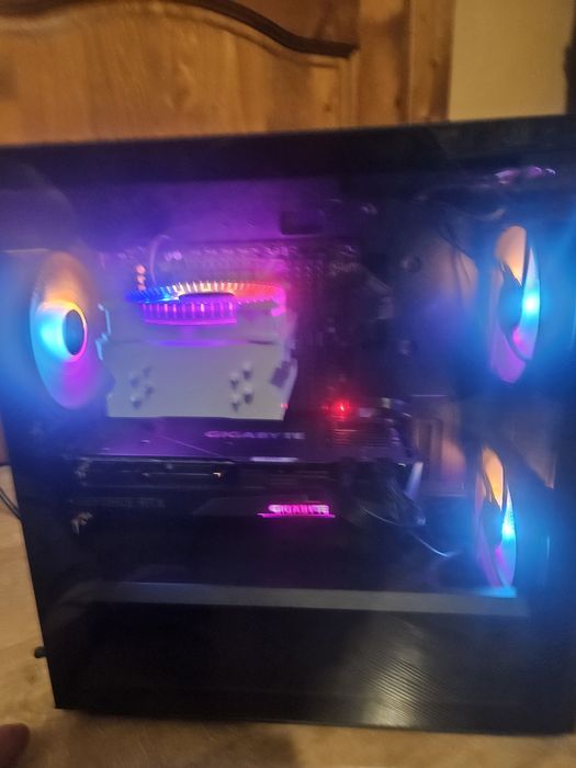 PC gaming i5-12600K / 32GB RAM / GeForce RTX 3070 – performanță excele