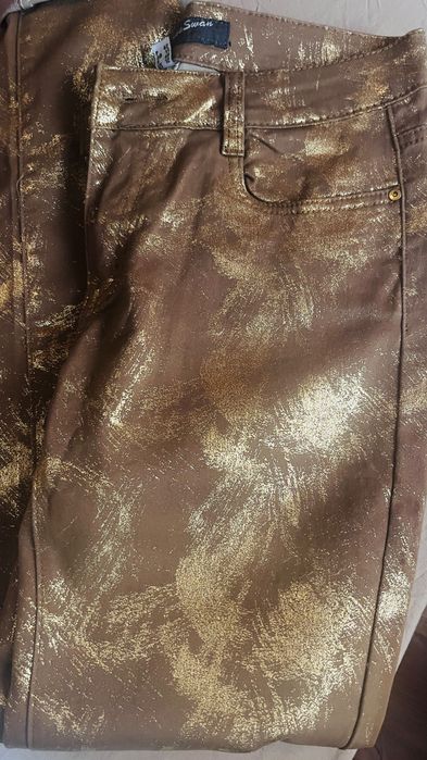 Златист памучен панталон с еластан