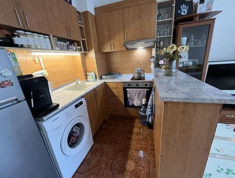 Двустаен апартамент, под наем, Автогарата