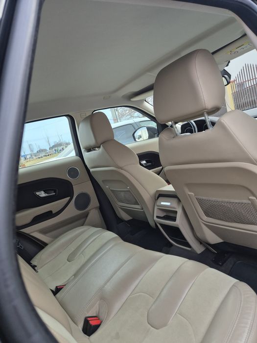 Vand Range Rover Evoque cu km puțini