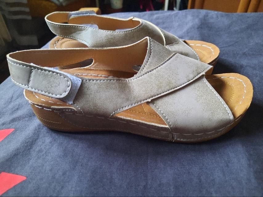 Ортопедични сандали и чехли