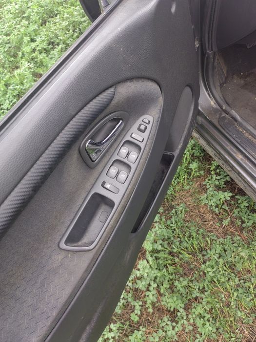Волво В40 1.9 115