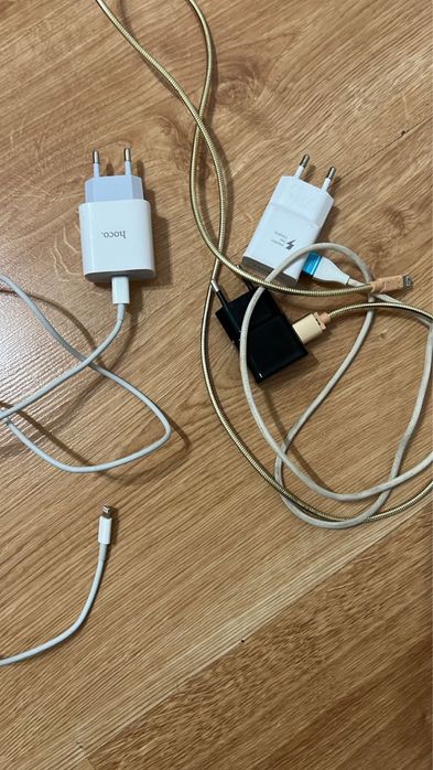 Продается зарядка iPhone
