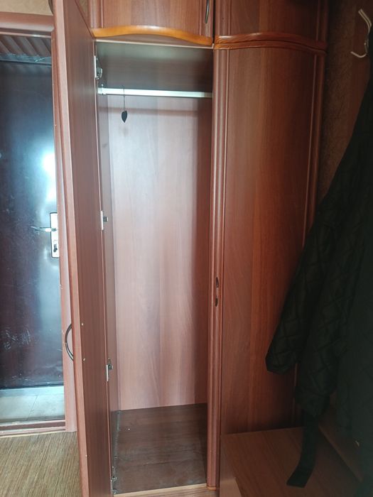 Шкаф плательный, гардероб