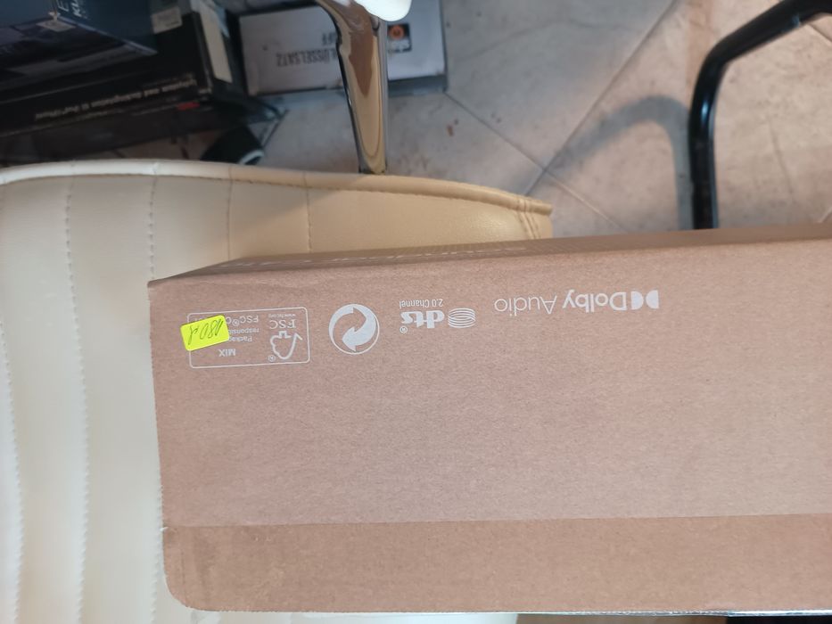 Саундбар Samsung HW-C410G, 2.0 канала, 40W, черен и титан 120x120x25mm