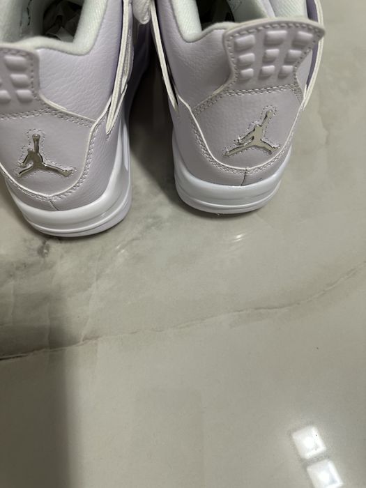 Vand  Air Jordan 4 piele