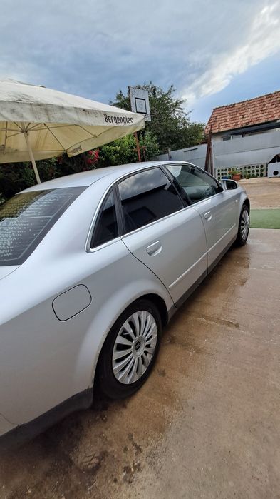 Vând Audi A4. 2004