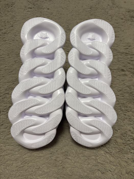 Versace Chain Reaction