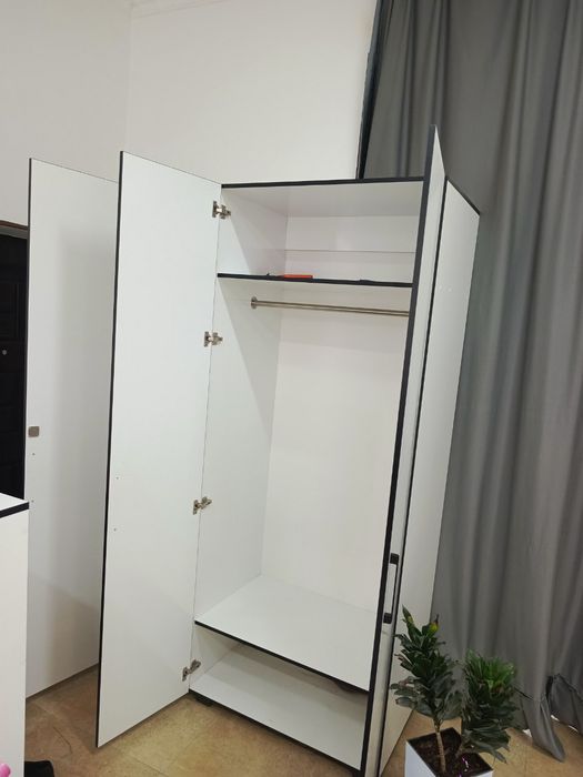 Срочно продается шкаф