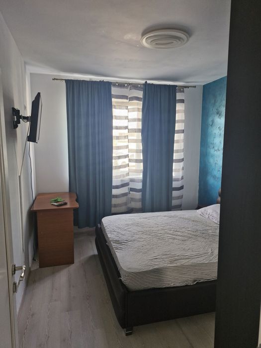 Inchiriez Apartament 2 camere  cu loc de parcare