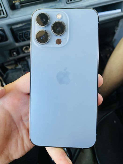 Iphone 13 pro sotladi ideal holatda narxi yana kelishilinadi