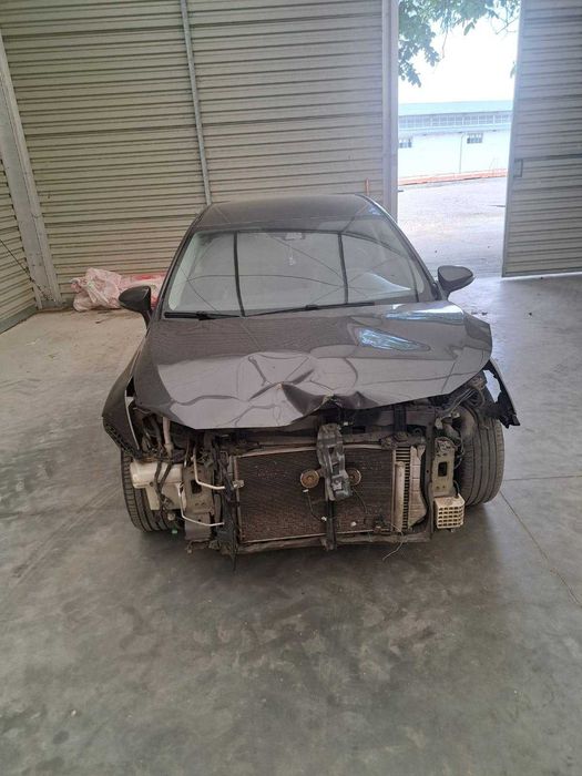 Toyota Avensis 1995 / 105 - avariata