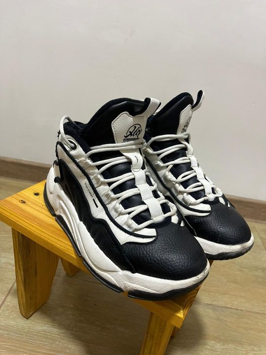 Кроссовки зимние