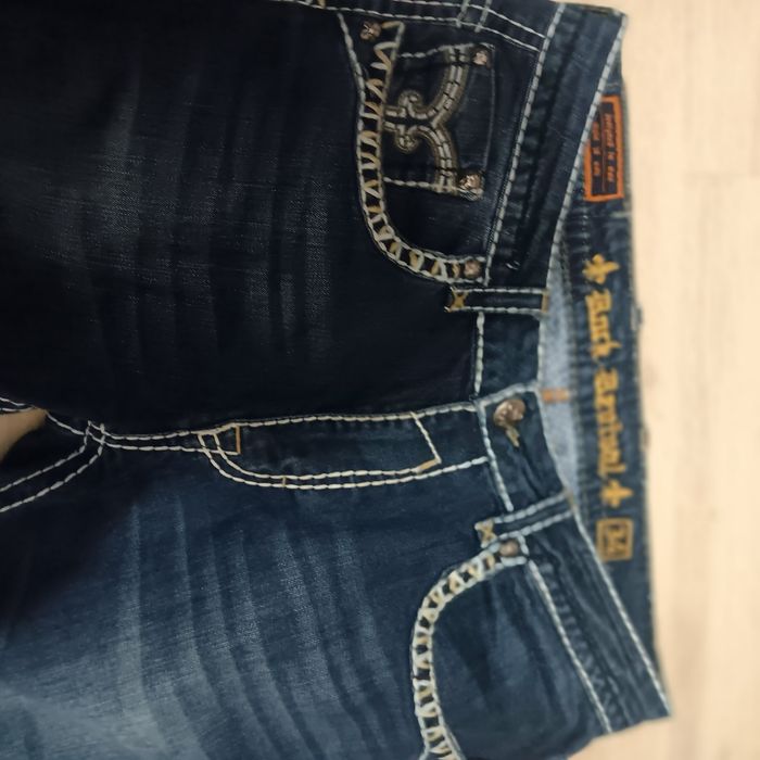 Blugi rock revival