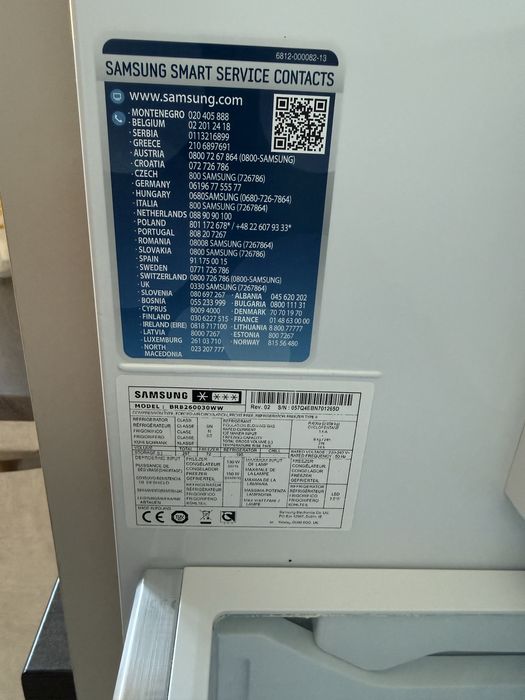 Frigider Samsung BRB260030WW, încorporabil, No Frost - Puțin folosit