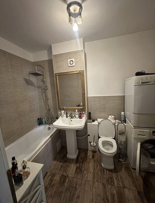 Inchiriez apartament cu 2 camere, Baciu