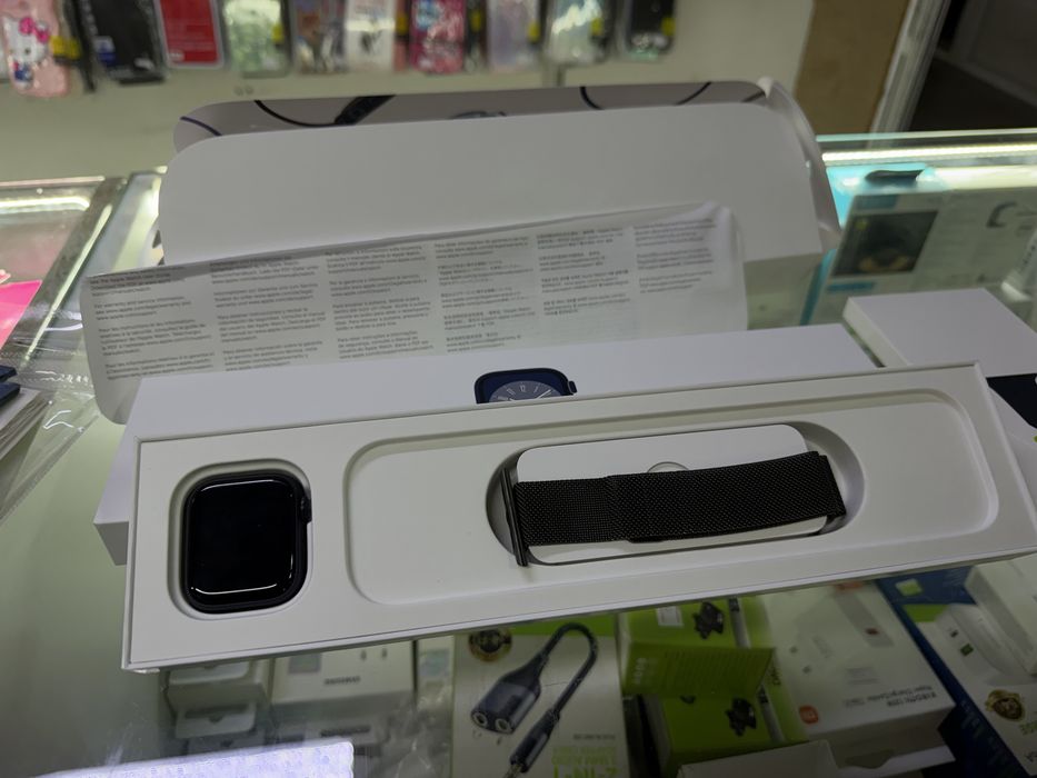 Apple watch 8 serial