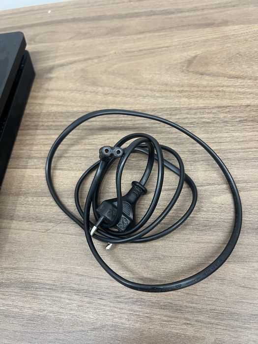 PS 4 продаю срочно