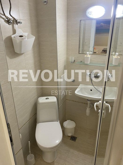 Дава се под наем Многостаен апартамент в Варна, ВИНС - 130 кв.м за 1000 € - Снимка #17