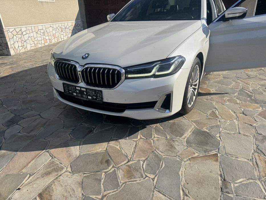 Bara fata , bara spate ,praguri bmw g30 facelift 2021 alb