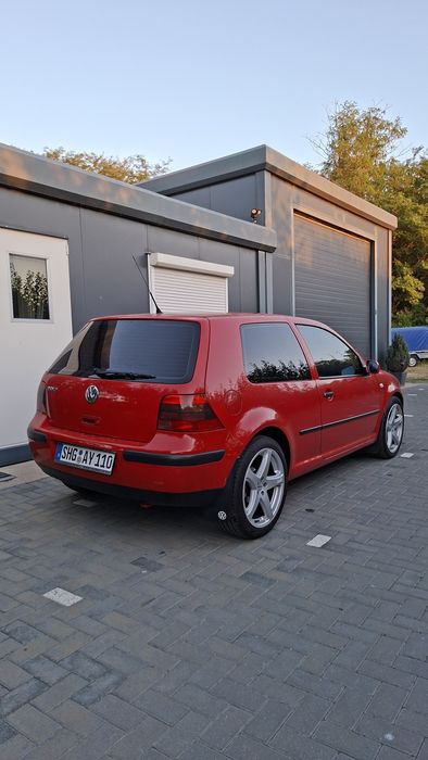 Volkswagen Golf benzină, 1.940 € — imagine 3
