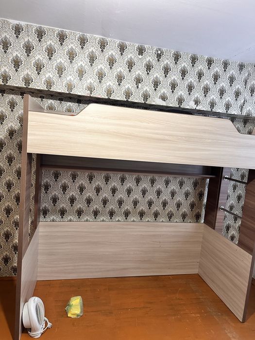 Продам кровать двухярусная