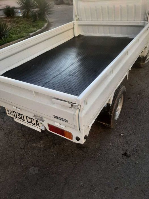 Лабо борт резина заводской  600 000сум