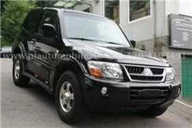 Продавам Митцубиши Паджеро  3,2 Di-D 2003г.къса база на части.