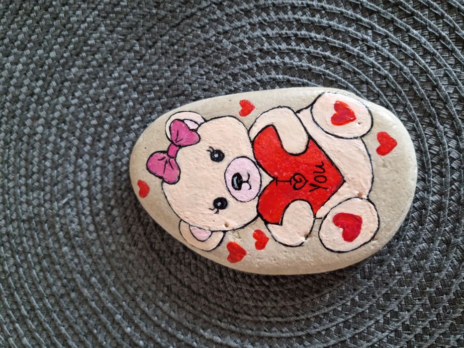 Ръчна изработка,рисувано камъче