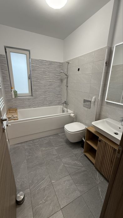Apartament modern cu 3 camere de închiriat – Decebal Residence | 83 mp | Parcare inclusă | Direct proprietar